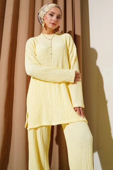 Bisiklet Yaka Gofre İkili Takım Sarı - Resim 2