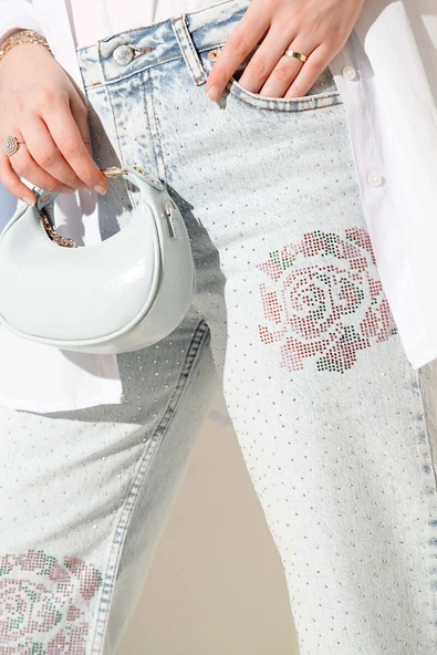 Gül Detaylı Mini Taş Detaylı Pantolon Açık Kar - Resim 4