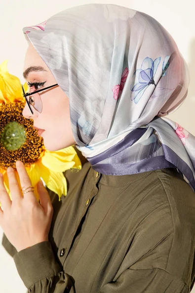 Çiçek Desen Twill Eşarp Kayrak Grisi - Resim 2