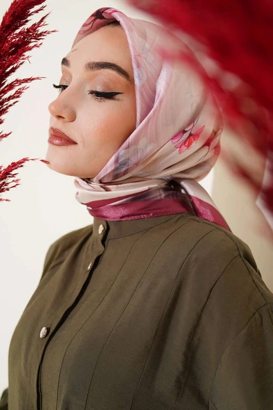 Çiçek Desen Twill Eşarp Magenta ürün görseli 1