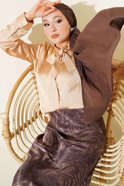 Yaka Bağlamalı Saten Gömlek Camel ürün görseli 1