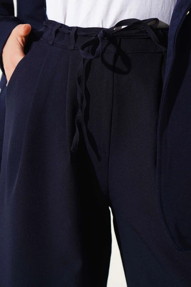 Pile Detaylı İp Kuşaklı Pantolon Lacivert - Resim 4