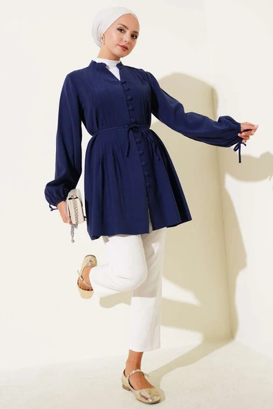 Brit Düğmeli Pileli Tensel Gömlek Lacivert - Resim 2