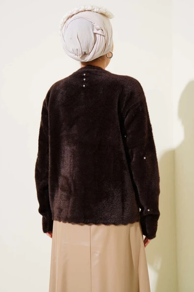 Taşlı Çiçek Düğmeli Sakallı Hırka Kahve - Resim 3