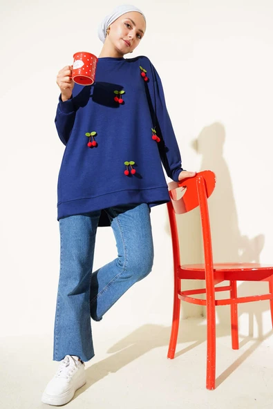 Kiraz Salkım Detaylı Tunik Lacivert ürün görseli