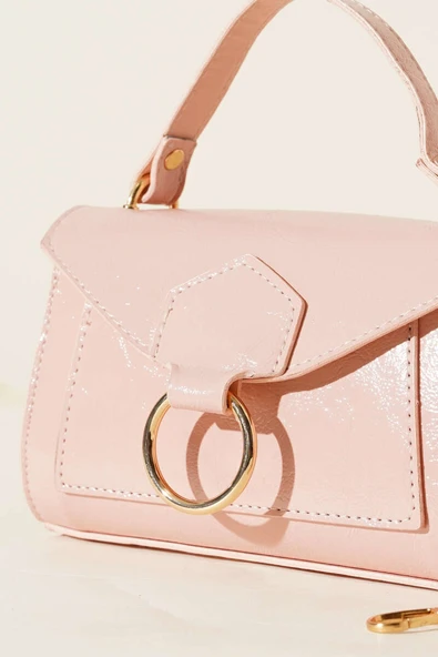 Halka Detaylı Rugan Çanta Pudra - Resim 4