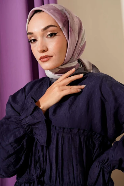 Çiçekli Şeritli Bambu Kraş Eşarp Füme - Resim 2