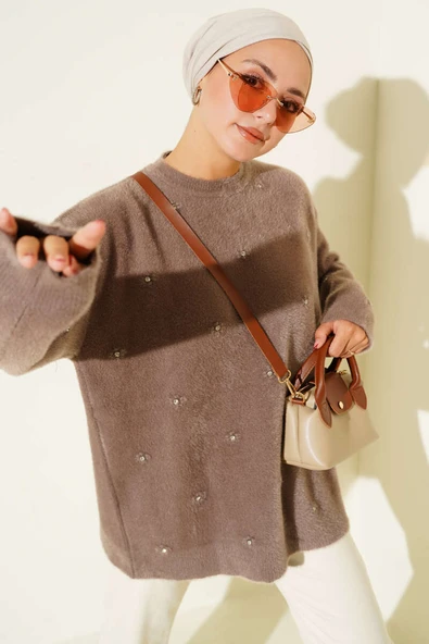 Taş Detaylı Sakallı Kazak Vizon