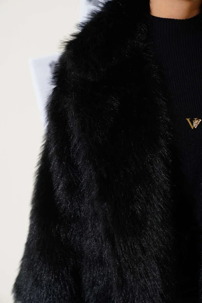 Düğmesiz Astarlı Kürk Siyah - Resim 4