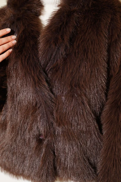 Kürklü Düğmeli Kısa Mont Kahve - Resim 4