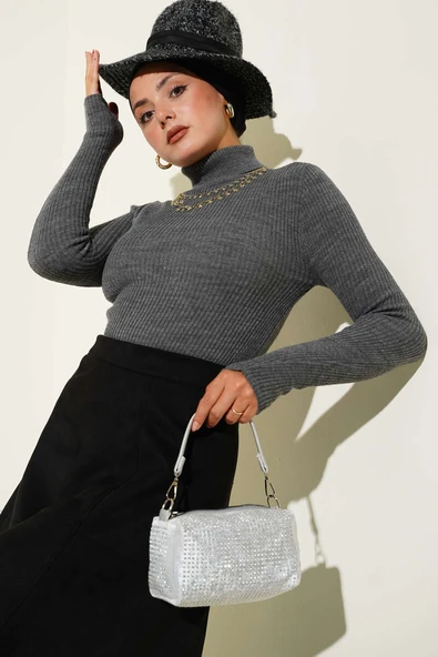 Balıkçı Yaka Parmak Geçirmeli Triko Kazak Füme ürün görseli 1