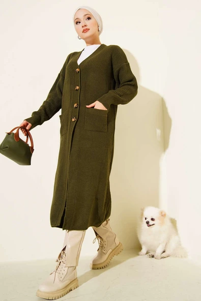 Düğmeli Cepli Uzun Triko Hırka Haki ürün görseli