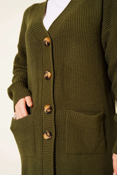 Düğmeli Cepli Uzun Triko Hırka Haki - Resim 4