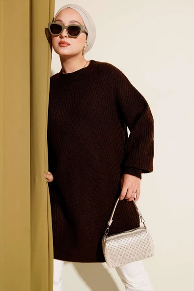 Asimetrik Kabartma Çizgili Triko Tunik Kahve ürün görseli