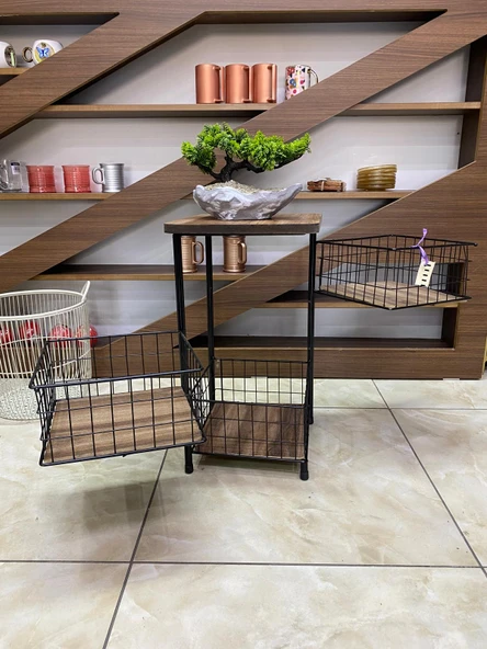 3 Katlı Ahşap Kare Sebzelik ürün görseli