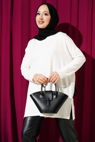 Kalp Detaylı Basic Tunik Ekru ürün görseli