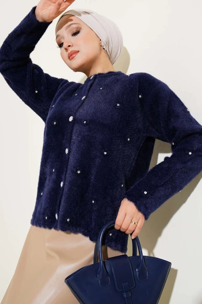 Taşlı Çiçek Düğmeli Sakallı Hırka Lacivert ürün görseli