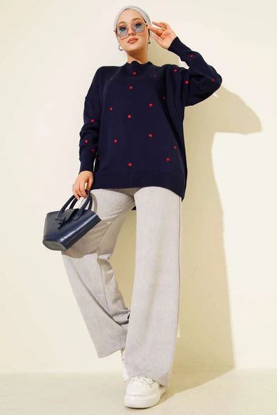 Küçük Kalp Nakışlı Triko Kazak Lacivert - Resim 2