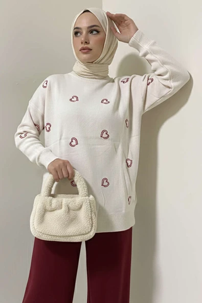 Kalp Nakışlı Triko Kazak Taş ürün görseli 1
