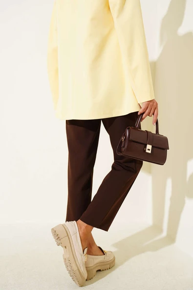 Dar Paça Bel Lastikli Çımalı Pantolon Kahve - Resim 3