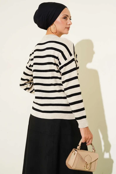 Çizgili Düğme Detaylı Kısa Triko Hırka Bej - Resim 3