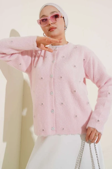 Taşlı Çiçek Düğmeli Sakallı Hırka Pudra ürün görseli