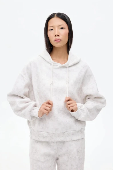 Quzu Kapüşon Detaylı Kadın Sweatshirt ürün görseli