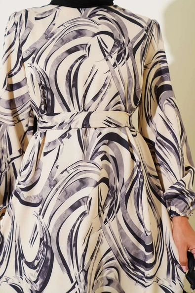 Karışık Desenli Volanlı Kuşaklı Elbise Siyah - Resim 4