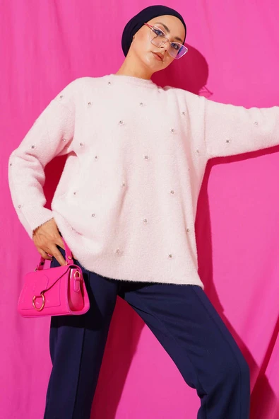 Taş Detaylı Sakallı Kazak Pudra ürün görseli