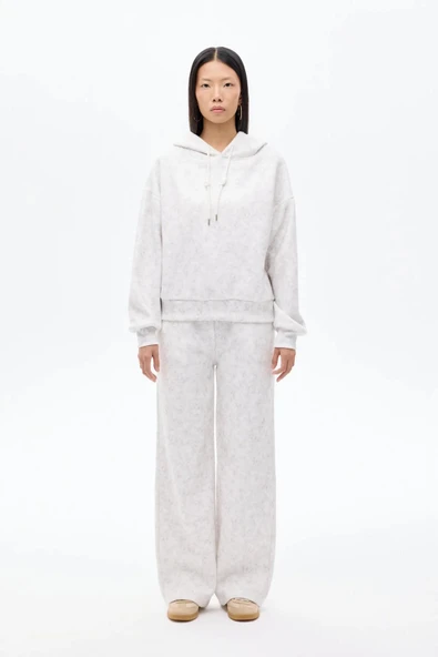 Quzu Kapüşon Detaylı Kadın Sweatshirt - Resim 4