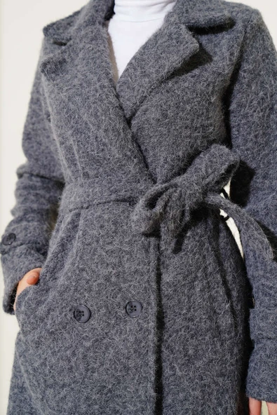 Kruvaze Yaka Kuşaklı Kaşe Kaban Füme - Resim 4