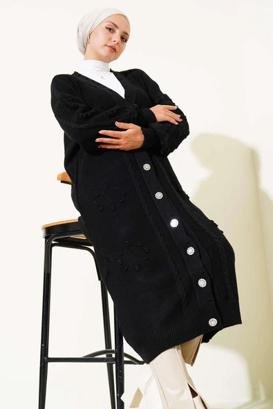 Taşlı Düğmeli Triko Hırka Siyah ürün görseli