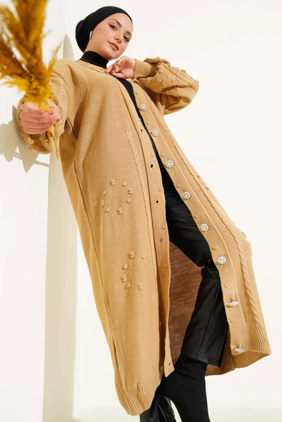 Taşlı Düğmeli Triko Hırka Latte - Resim 2