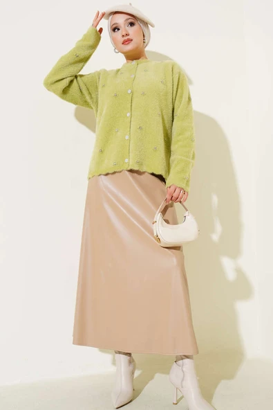 Taşlı Çiçek Düğmeli Sakallı Hırka Yeşil - Resim 2