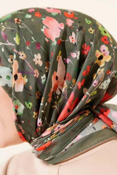 Mini Çiçek Detaylı Soft Eşarp Zümrüt - Resim 4
