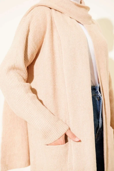 Şal Yaka Cepli Uzun Triko Hırka Latte - Resim 4
