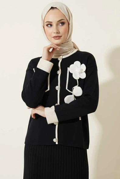 Cep Üstü Gül İşlemeli Etekli İkili Takım Siyah - Resim 2