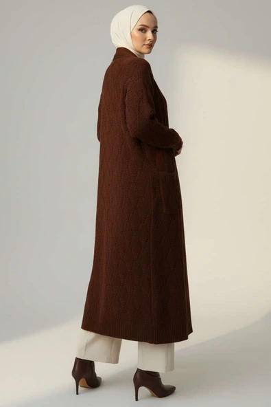 Şal Yaka Örgü Desenli Uzun Triko Hırka Kahve - Resim 3