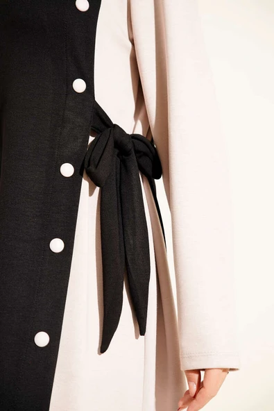 Düğmeli Yandan Bağlamalı Bisiklet Yaka Elbise Siyah - 4