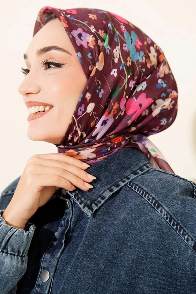 Mini Çiçek Detaylı Soft Eşarp Mürdüm ürün görseli 1