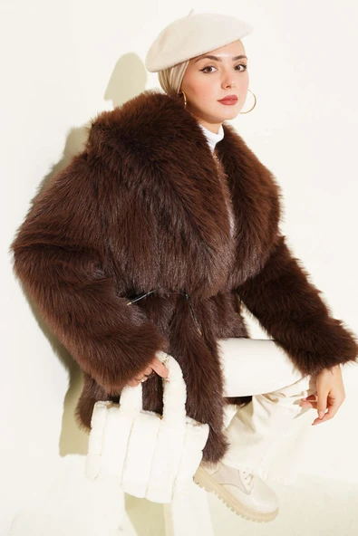 Geniş Yaka Kürklü Mont Kahve ürün görseli 1