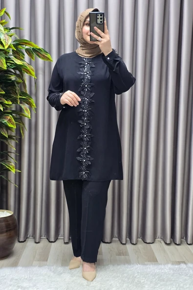 Kadın Tesettür Giyim Büyük Beden Kabartma Çiçekli Krep İkili Takım ürün görseli 1