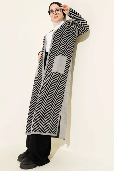 Zikzak Çizgili Desenli Uzun Triko Hırka Gri Siyah ürün görseli 1