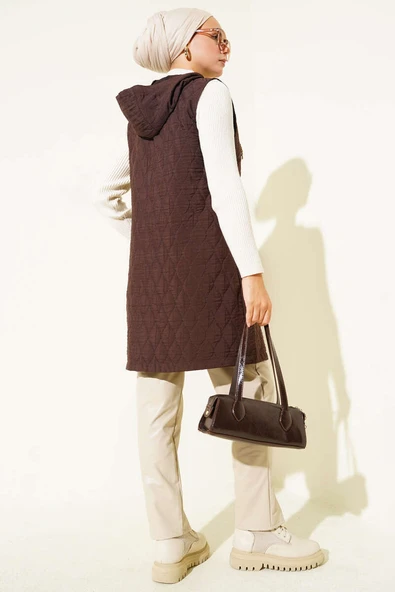 Kapuşonlu Kapitone Kısa Yelek Kahve - Resim 3