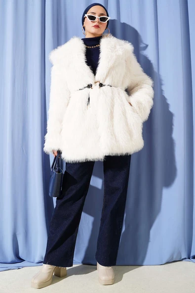 Geniş Yaka Kürklü Mont Ekru - 2