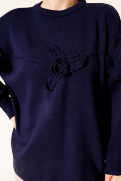 Çiçek İşlemeli Triko Kazak Lacivert - Resim 4