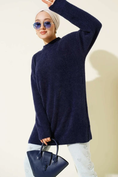 Bisiklet Yaka Sakal Detaylı Kazak Lacivert ürün görseli 1