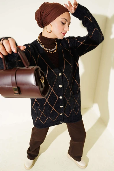 Baklava Desen Çizgili Cepli Sakallı Hırka Siyah Camel ürün görseli 1