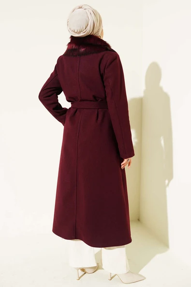 Yaka Kürklü Kuşaklı Uzun Kaban Bordo - Resim 3