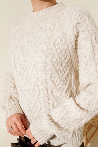 Örgü Kabartmalı Triko Kazak Ekru - Resim 4